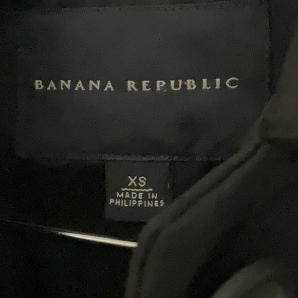 Black trench coat, single breasted, 3/4 length, quilted, fabric, subtle sheen - Picture 6 of 6